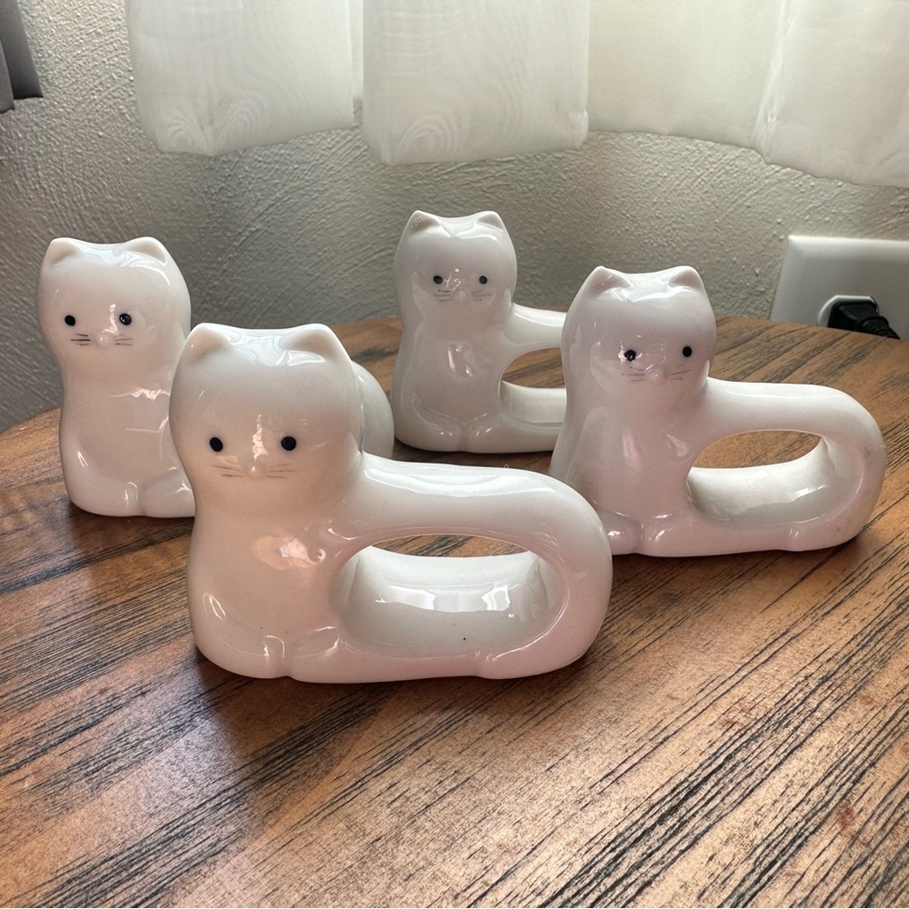 Set of 4 Abbott White Cat Kitten Napkin Rings Ceramic Porcelain - Picture 2 of 7